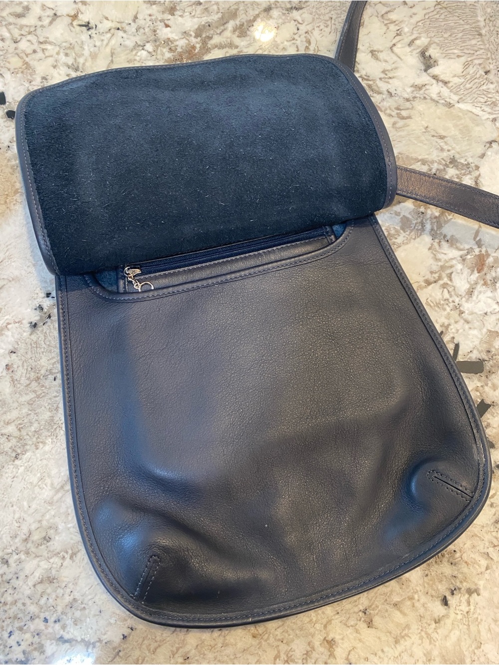 Vintage Coach Navy Blue Leather Shoulder Bag - Picture 2 of 4